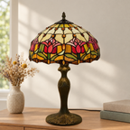 Lampe de chevet Tiffany Tulipe Rouge éteinte en lumière du jour