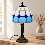 Lampe de chevet Tiffany Saphir éteinte en lumière du jour
